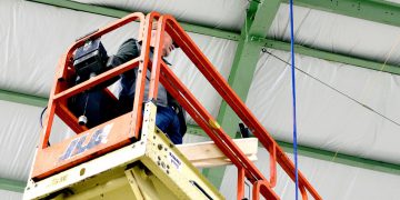 How To Load A Scissor Lift Onto A Trailer