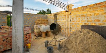 How much does it cost to renovate a commercial building?