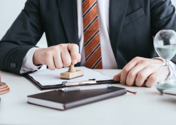 Is it difficult to migrate to Australia? What is the easiest way? What are the requirements?