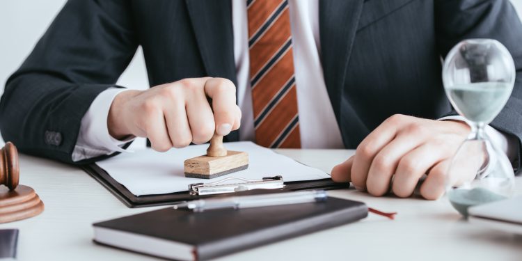 Is it difficult to migrate to Australia? What is the easiest way? What are the requirements?