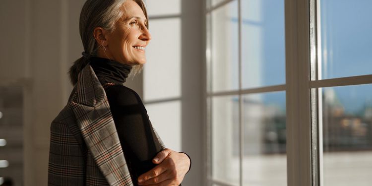 What is the best window covering? Pros and cons: Plantation shutters vs blinds vs curtains