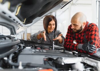 Basic Car Knowledge: 10 Essential Things Every Beginner Must Know